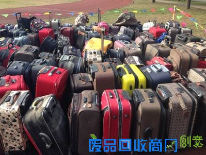 说明: C:\Users\建宝\Desktop\UTC文案\2016爱心箱送照片\爱心箱送企业场\IMG_9665.JPG