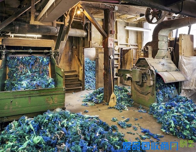 千丝万缕勾勒出美好一面 “纺织厂之美”摄影集