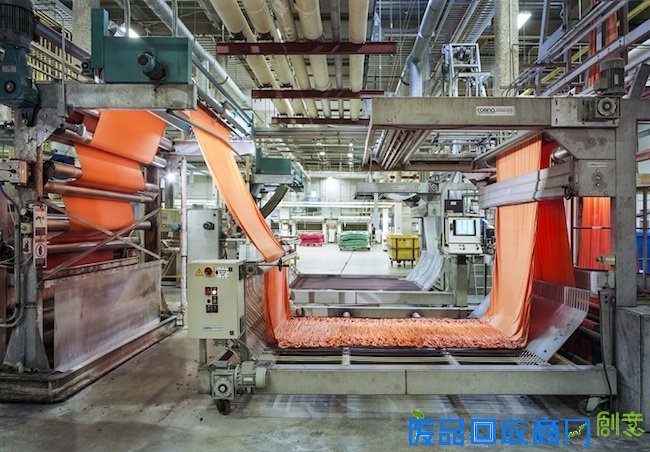 千丝万缕勾勒出美好一面 “纺织厂之美”摄影集