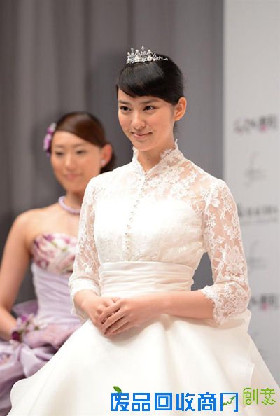 Angelababy婚纱照曝光 盘点中日韩女星绝美婚纱造型