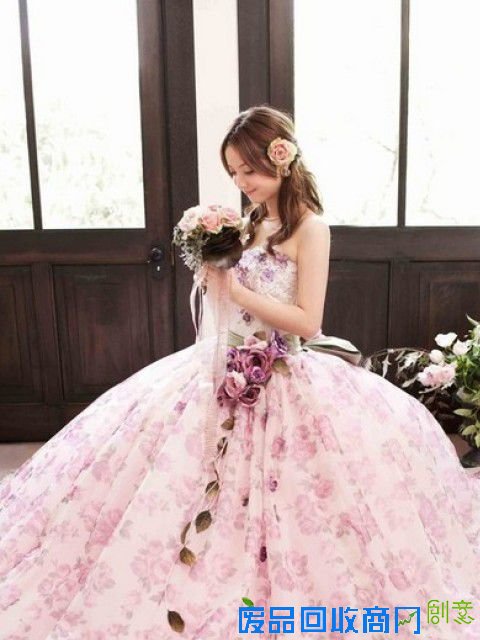 Angelababy婚纱照曝光 盘点中日韩女星绝美婚纱造型