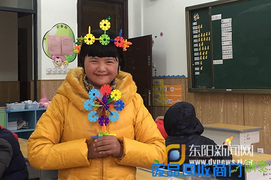 拼出新意 插出创意 玩出快乐