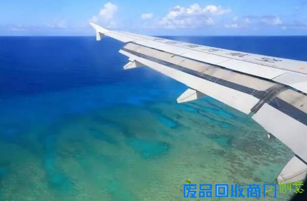 空姐航拍南沙永暑礁景色