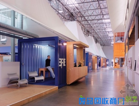 集装箱和帐篷结合会出现怎样的创意办公室 集装箱和帐篷结合会出现怎样的创意办公室