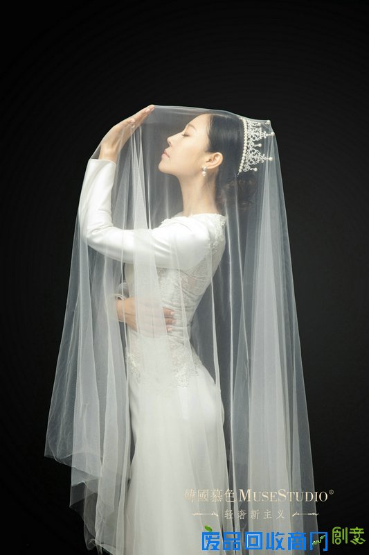 【韩国慕色】余思潞婚纱照给你不一样的视觉盛宴