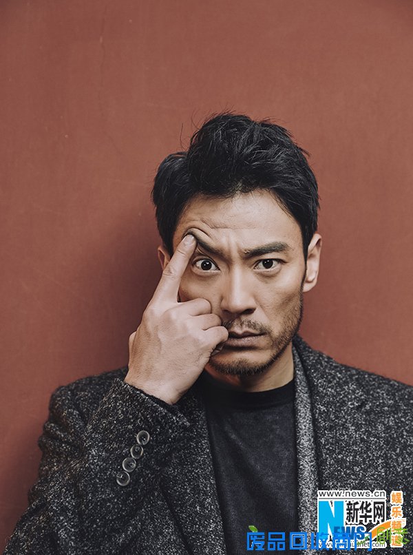 李光洁大片被赞＂治愈系男神＂ 老干部也有可爱风