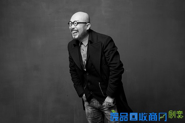 VOGUE独家专访LIE SANGBONG创意总监Lie Sangbong