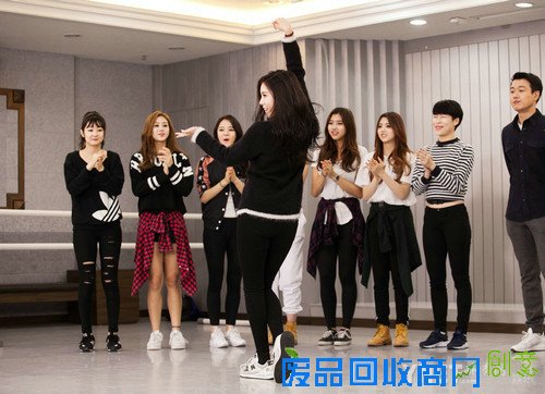 宋妍霏大展舞技