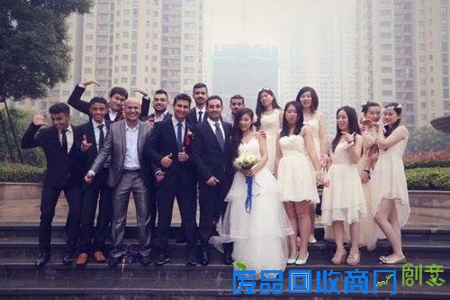 也门男孩牵手合肥漂亮姑娘 婚纱照意外走红