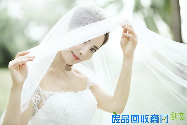 杭州影楼婚纱照 怎么选婚纱