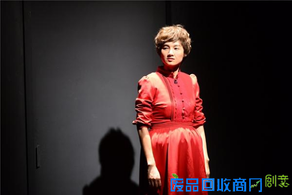 《原来是你》美女主持人变身60岁大妈 母亲相见不相识