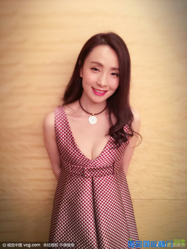 好有料!徐峥妻子陶虹罕见秀性感