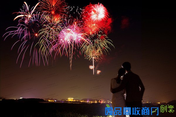 夜景婚纱照,属于你的夜晚更美丽