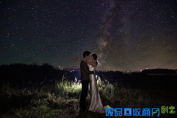 夜景婚纱照,属于你的夜晚更美丽