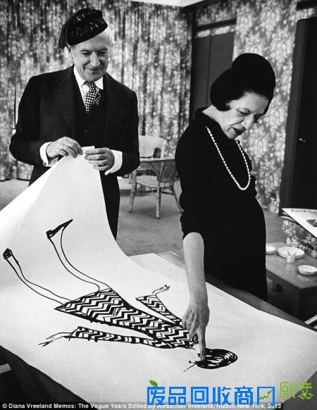 她不美,但这并不妨碍她创造引领潮流的美