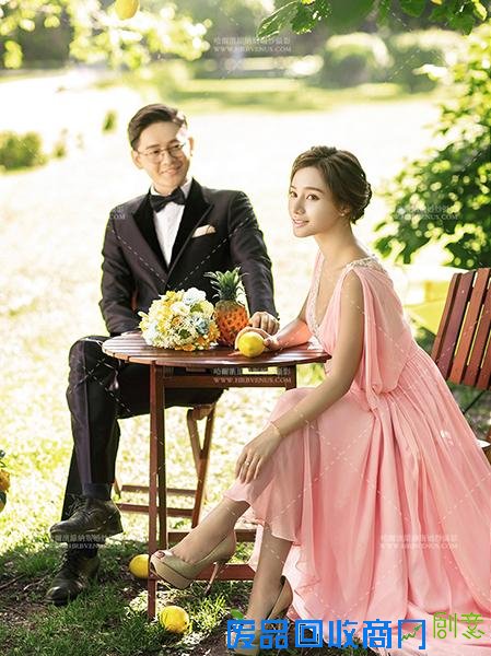 拍摄夜景婚纱照时应该注意什么