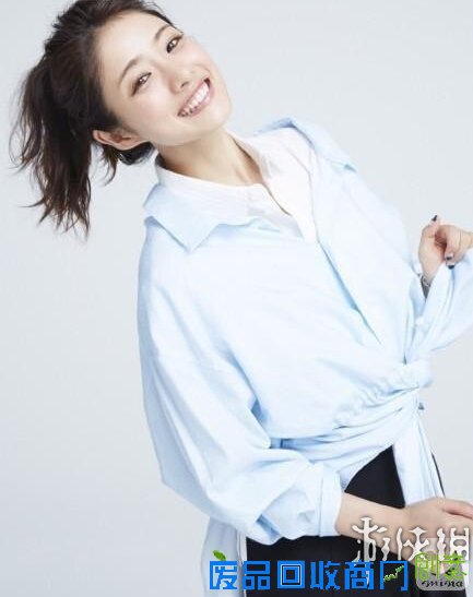 日本年度“颜值最高女性”诞生 曼妙性感写真美的心醉1