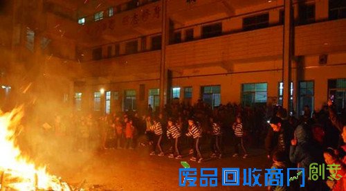 嗨起来！国内外学生喜迎元旦