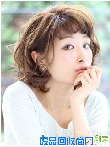 大脸女生适合的发型图片 五款修脸发型任你选择