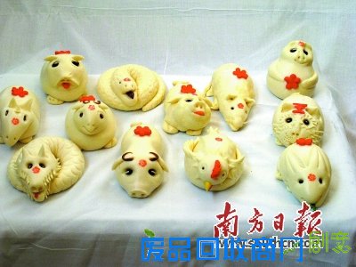 自制年货有“味道”：90后自制动漫糖画受年轻人喜爱