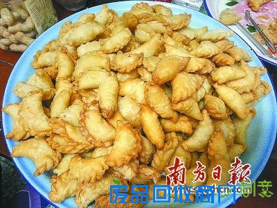 自制年货有“味道”：90后自制动漫糖画受年轻人喜爱