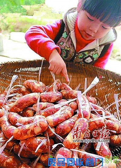 自制年货有“味道”：90后自制动漫糖画受年轻人喜爱