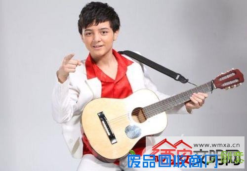 童星阿尔法变硬汉长大后的照片曝光 阿尔法个人资料简介