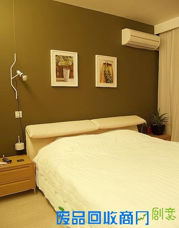 装修效果图很清新,很温馨,既点缀卧室休闲空间,的确是年轻女孩