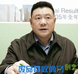 刘銮雄座驾被撞毁 曾与众多女明星传绯闻