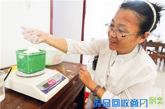 临沂民间艺人巧手面塑 收徒弟创精品传承非遗文化