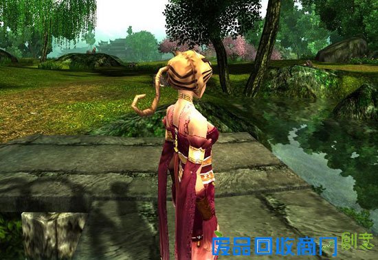 小宝现身江湖 虎头帽乐趣多多