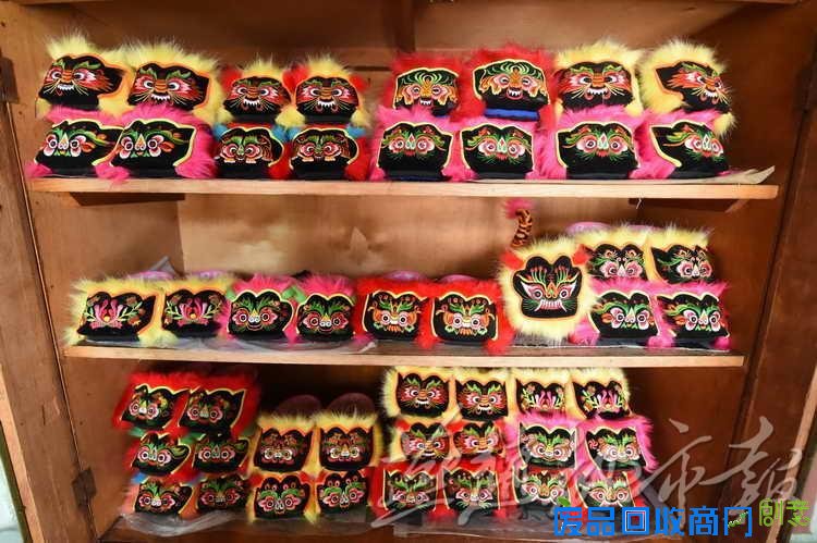 石家庄高邑老人做猫头鞋远近闻名 面临手艺失传危机[组图]