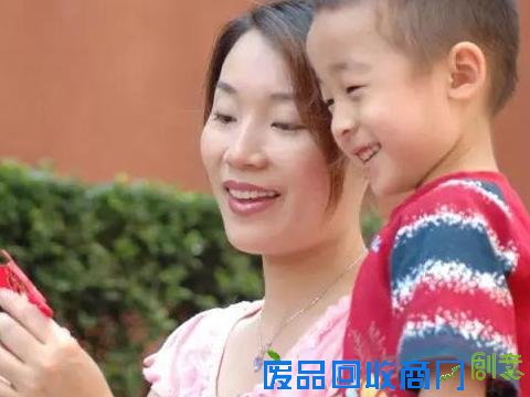 幼儿园里的剪纸皇后！