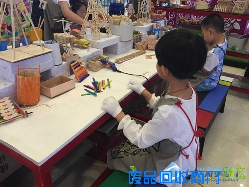 小小新长兴人齐聚手工坊（图）