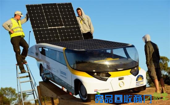  时速达120公里太阳能汽车