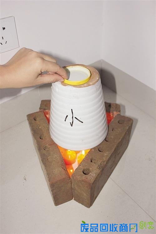 蜡烛+花盆自制取暖神器 40分钟升温12.5℃