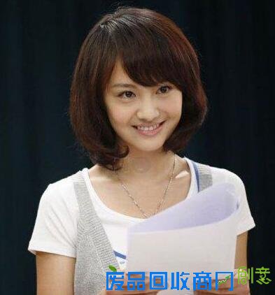 郑爽爸爸成网红颜值高过爽妹男友 旋风孝子首播郑爽变话唠