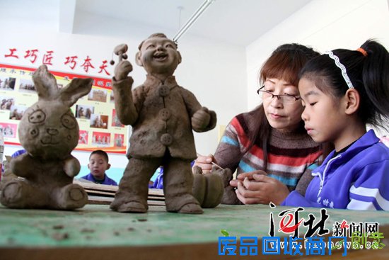 东光泥塑艺人陈淑珍义务教残障孩子一技之长（图）