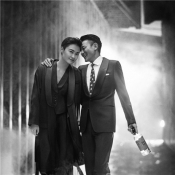 刘德华李宇春携手登杂志封面 搭肩说笑如老友