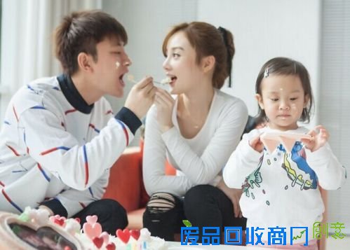 4487fcd8f6791706bc4704