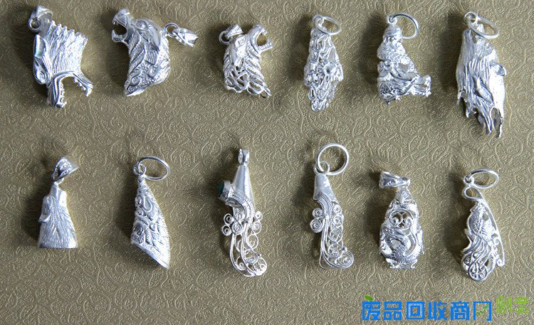 石膏模具具有经济快速成形的效果,方便各种金银首饰的加工 