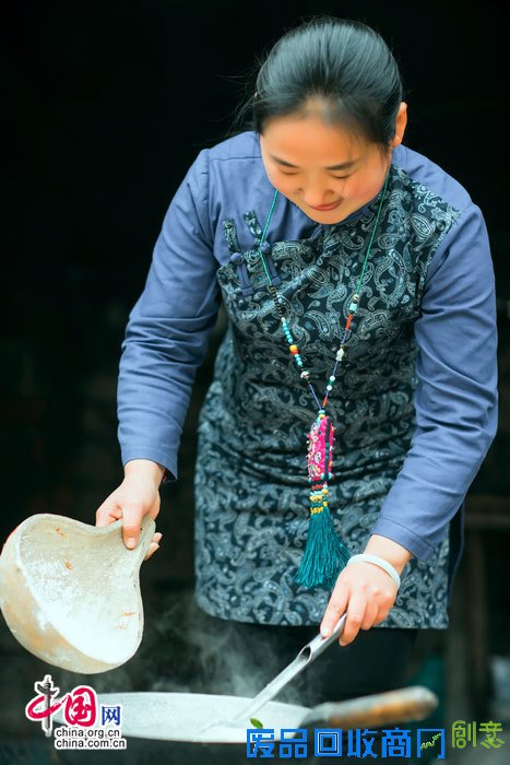 走进沂蒙女孩神秘的绣房
