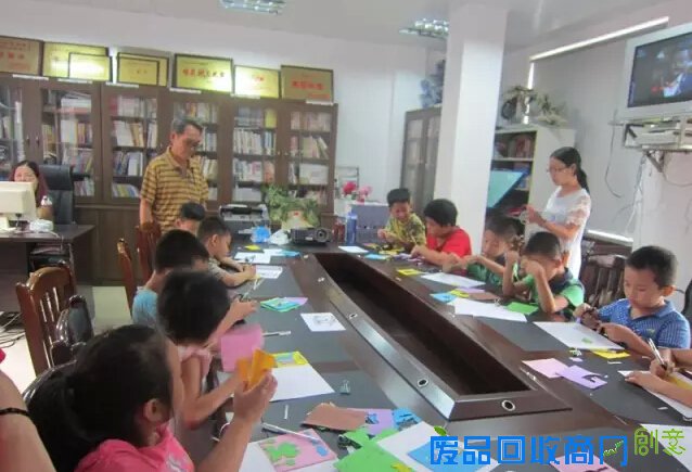 柳州岩村社区举办暑期少年儿童趣味剪纸、绘画活动