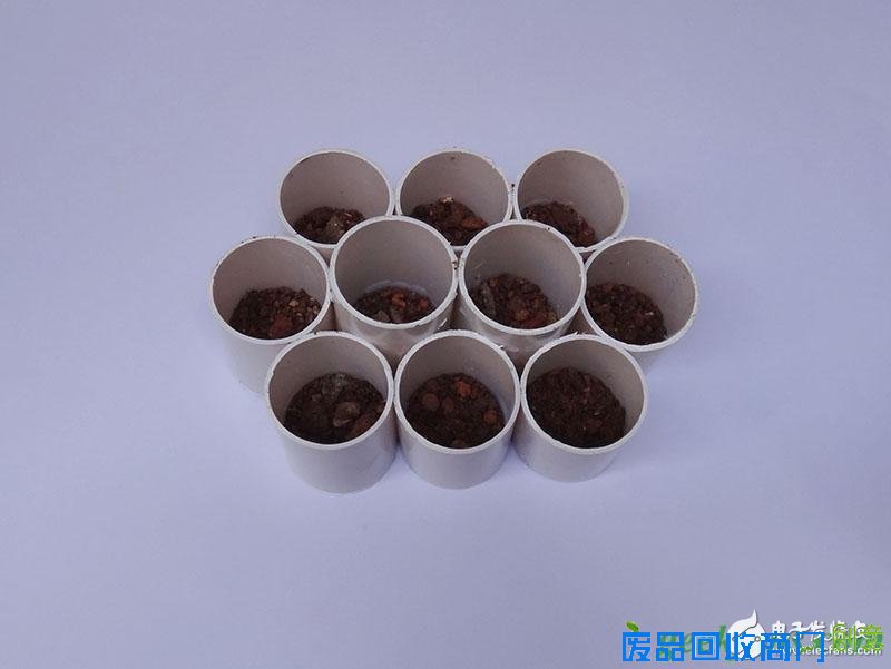 DIY精华集：大蒜生物电池点亮LED达45天，一节电池能当两节电池用？