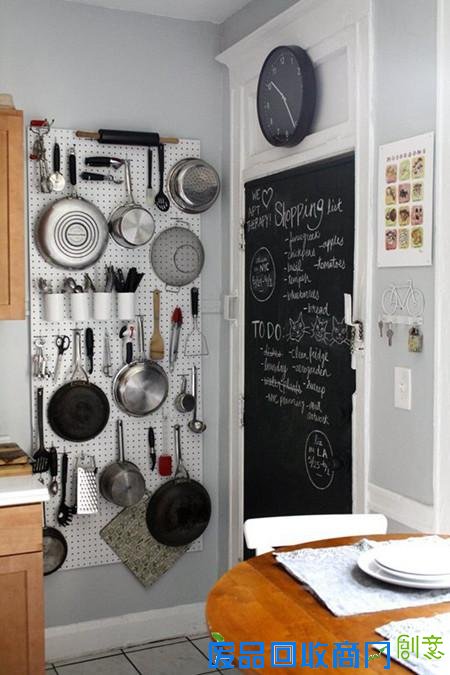 小厨房完全利用法则 一字型橱柜轻松收纳