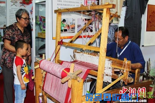 京津冀蒙辽非遗绝活儿集中亮相第八届河北民俗文化节