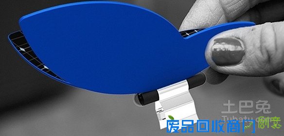 创意家居:可变身小夜灯 新奇环保太阳能晾衣夹 25-1.png