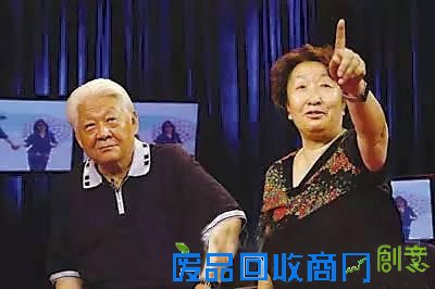 她是荧屏第一母亲，60岁北漂 祖孙三代闯娱乐圈