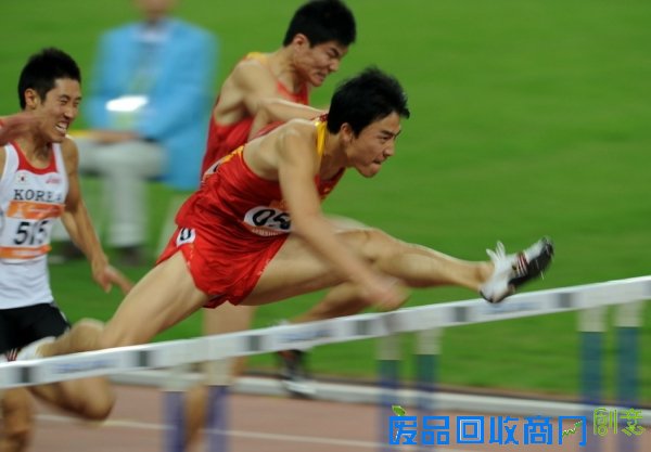 飞人刘翔:风一样的男子(组图) 飞人刘翔:风一样的男子(组图)