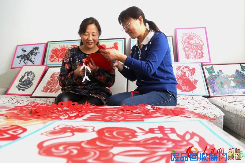 新疆兵团职工胡艳敏：剪刀剪出一年好光景